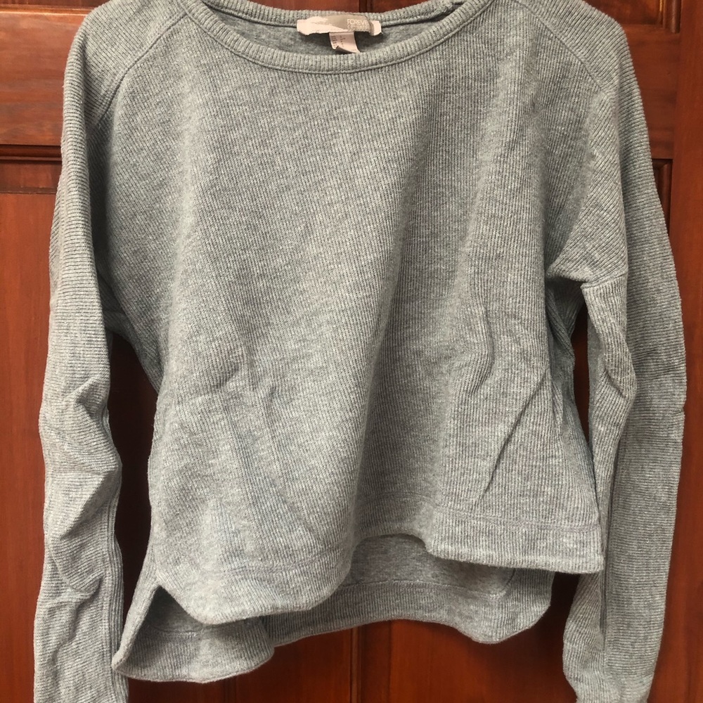 Forever 21 grey shirt